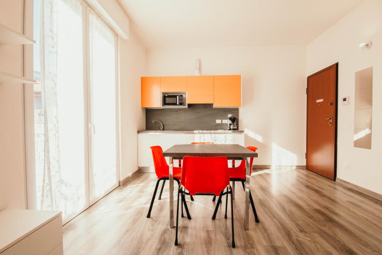 Al 13 Rosso - Lakeside Leisure & Business Stresa Zewnętrze zdjęcie