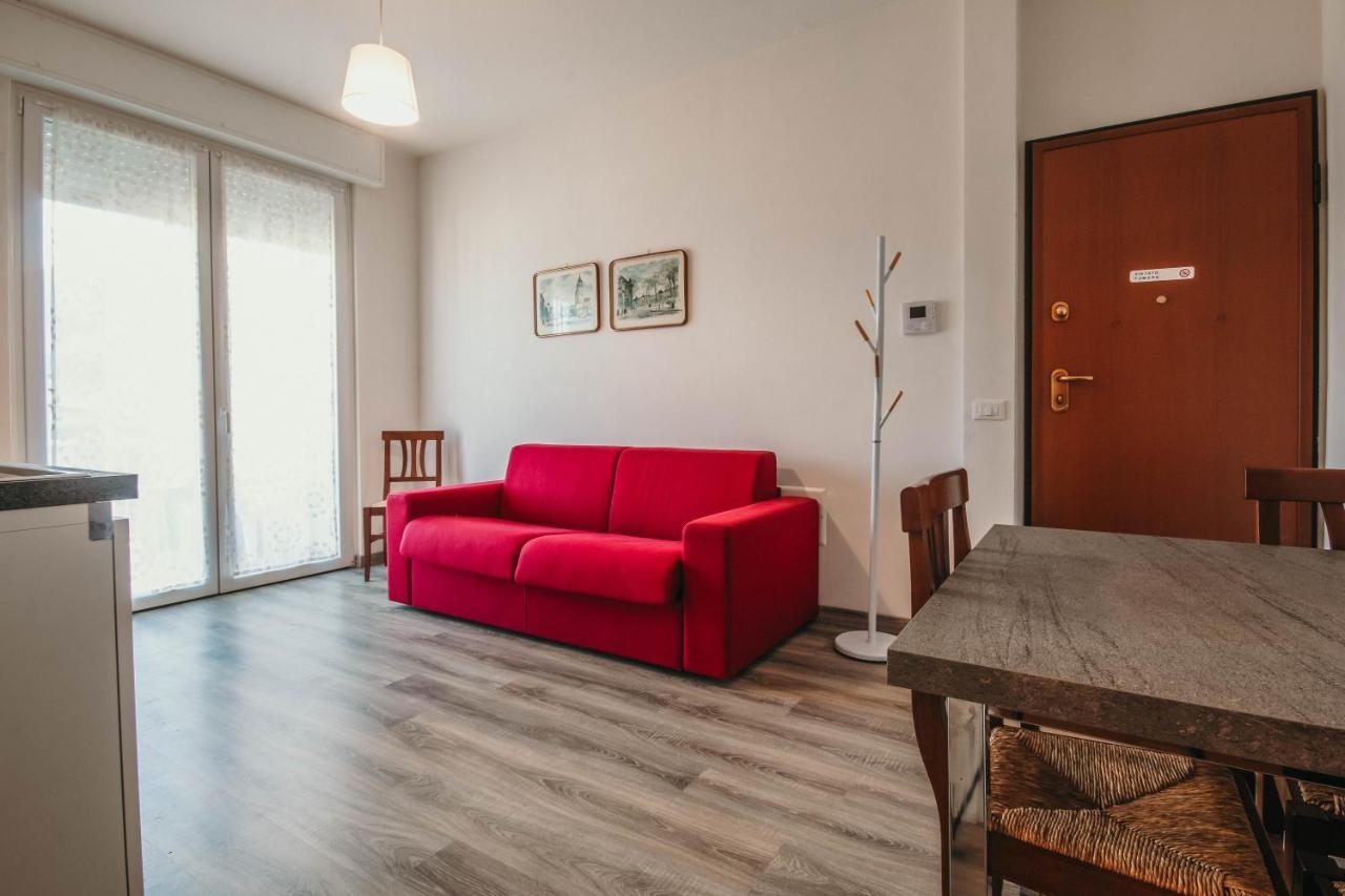 Al 13 Rosso - Lakeside Leisure & Business Stresa Zewnętrze zdjęcie